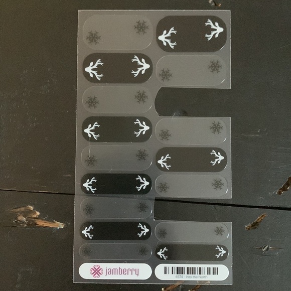 Jamberry Partial Sheet Nail Wraps - Into the North - Picture 3 of 10